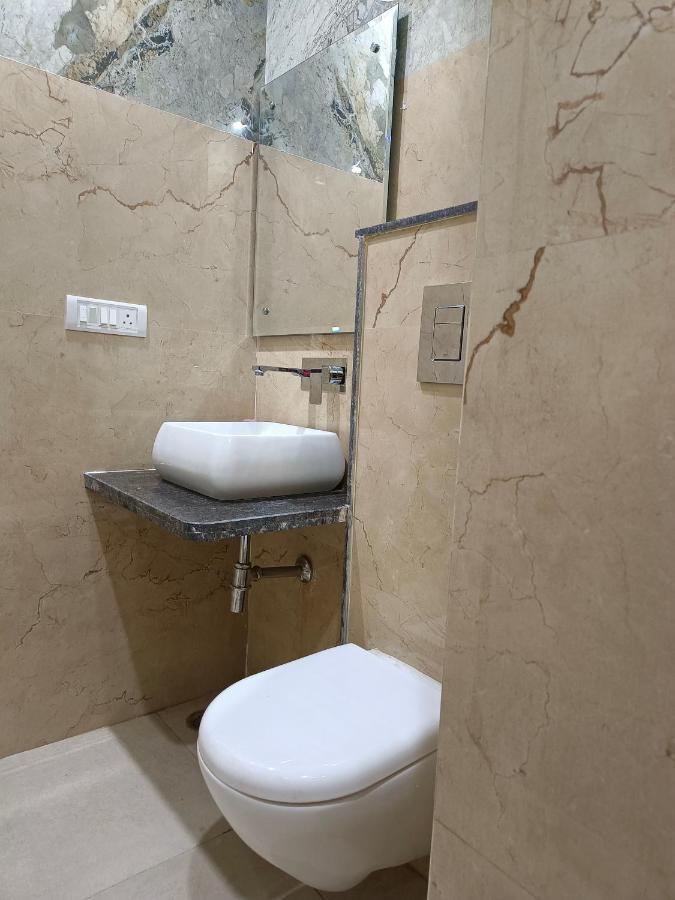 Hotel Batra Home Nuova Delhi Esterno foto