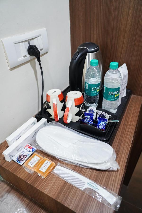 Hotel Batra Home Nuova Delhi Esterno foto