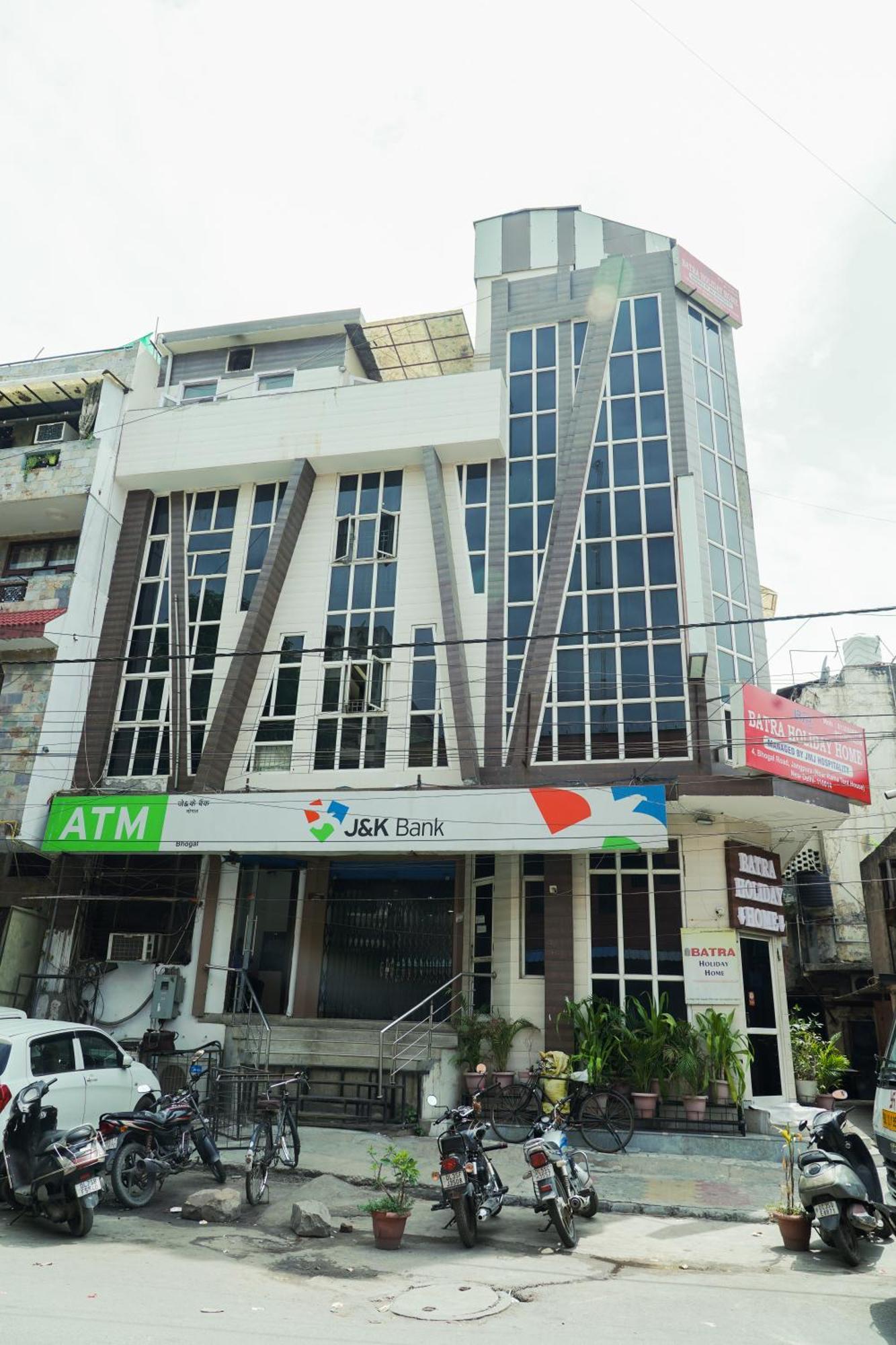 Hotel Batra Home Nuova Delhi Esterno foto